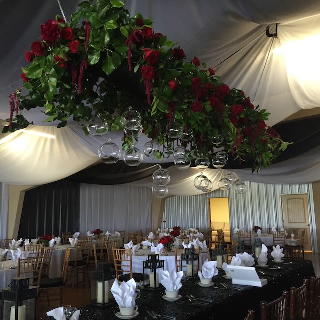 Banquet Hall Elegant Decor